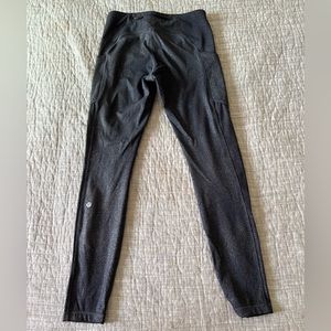 Shimmery black lululemon leggings size 6